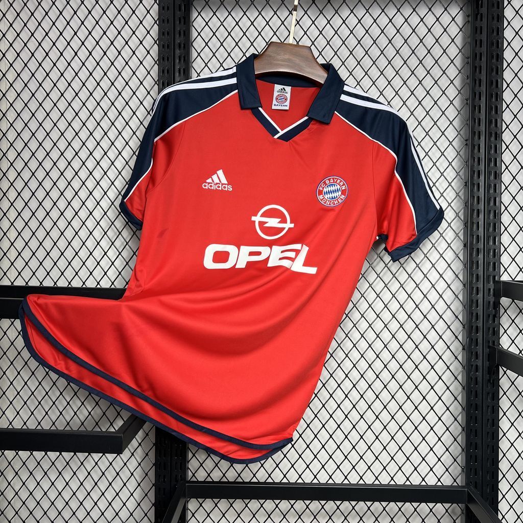 Bayern 01/02 Home Shirt