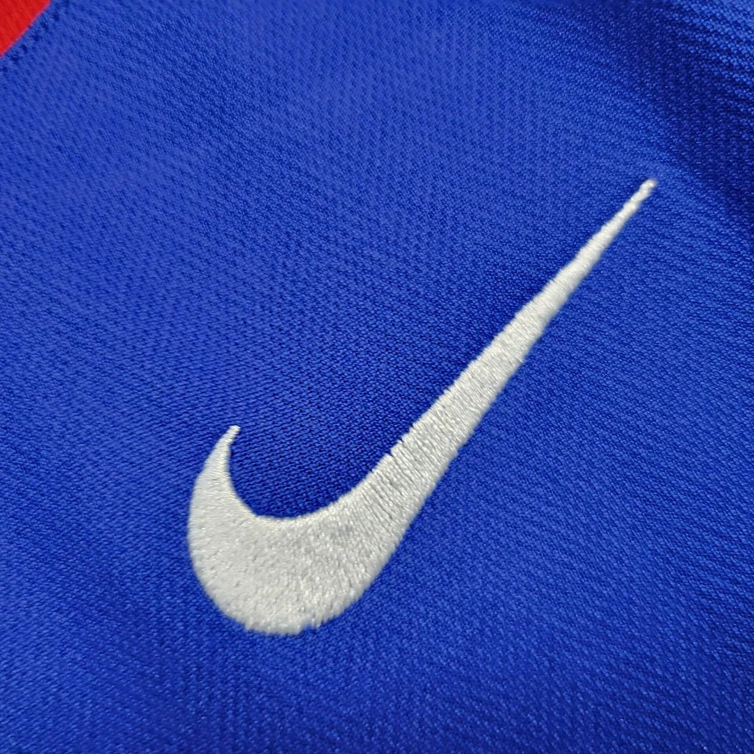 Man United 05/06 Away Shirt