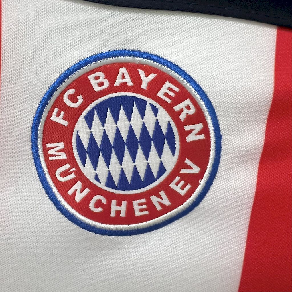 Bayern 00/01 Away Shirt
