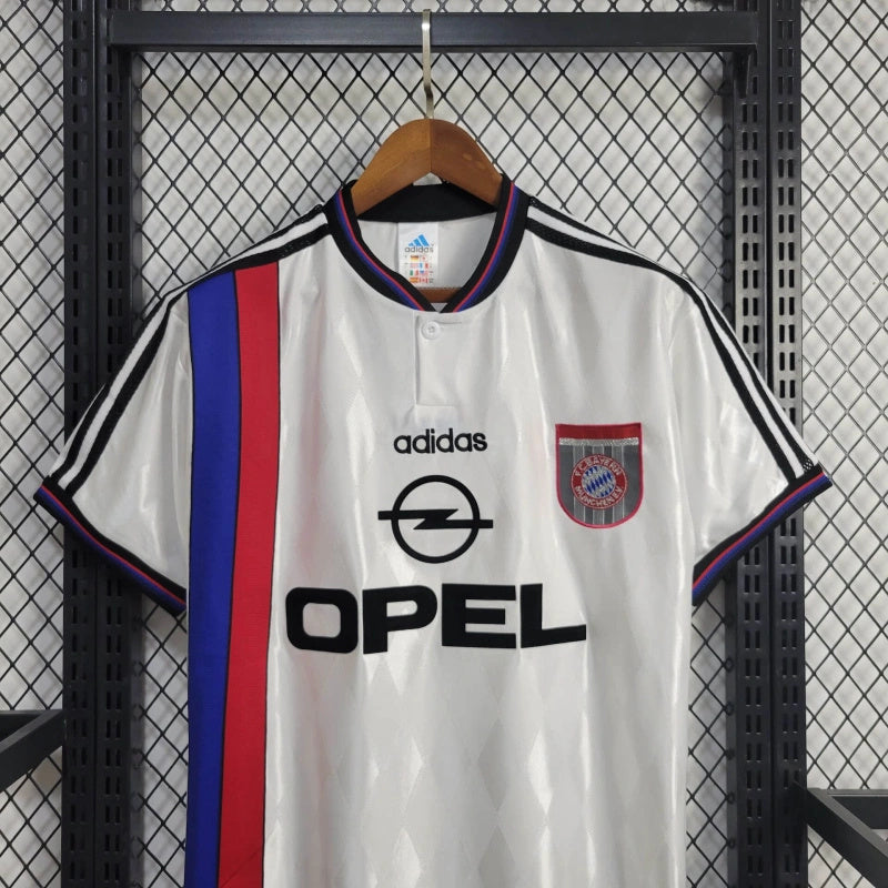 Bayern 96/98 Away Shirt