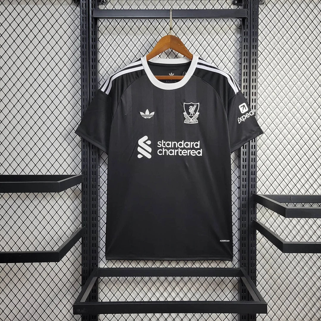Liverpool 2025 Goalkeeper Shirt