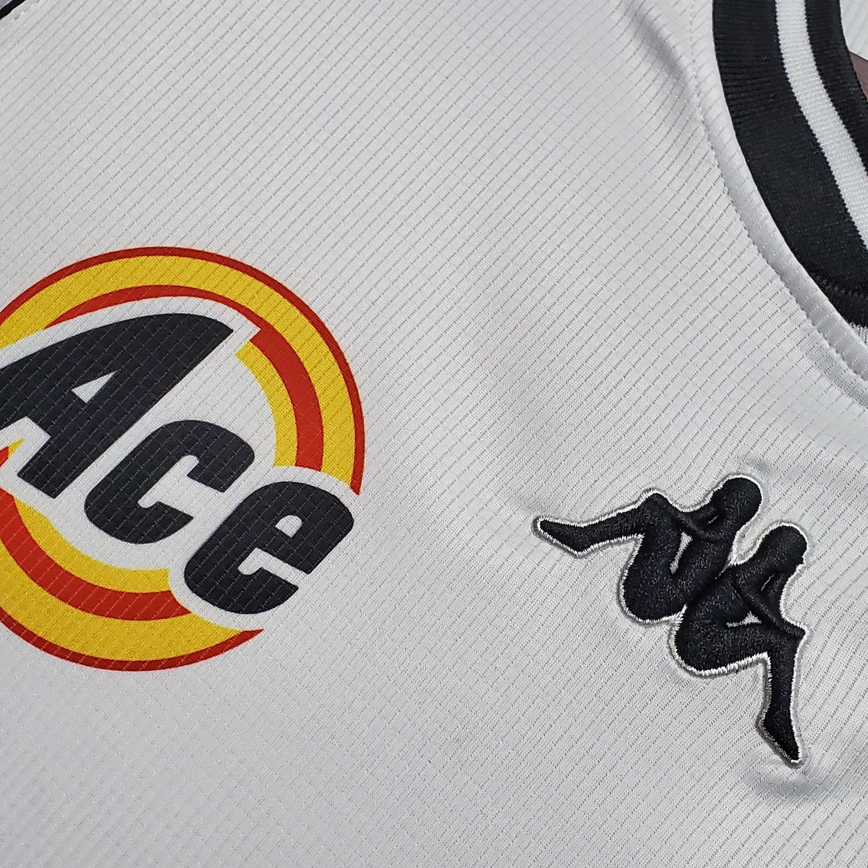 Vasco da Gama 2000 Away Shirt