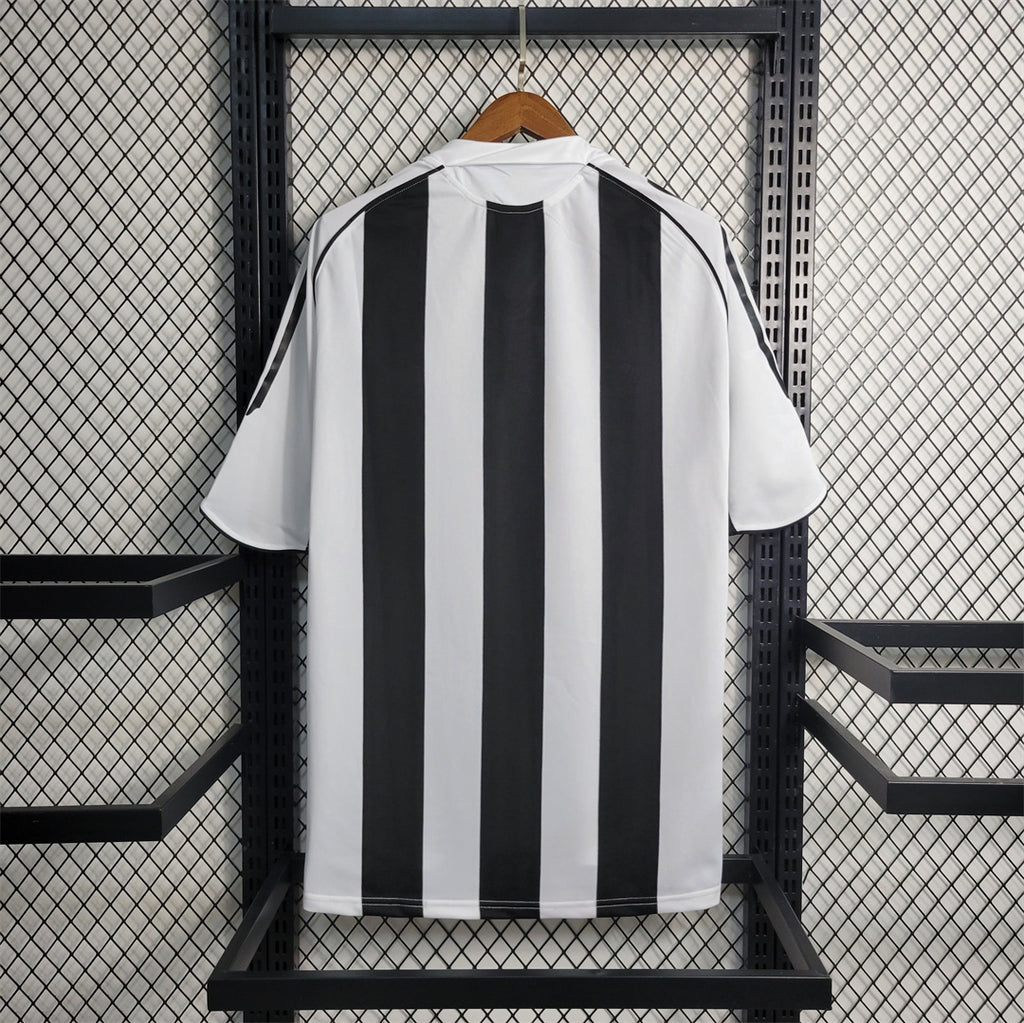 Newcastle 04/06 Home Shirt