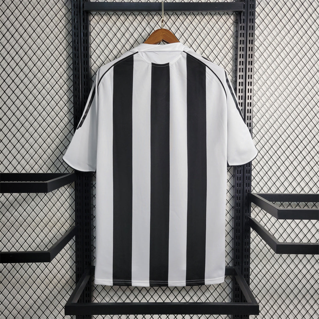 Newcastle 04/06 Home Shirt