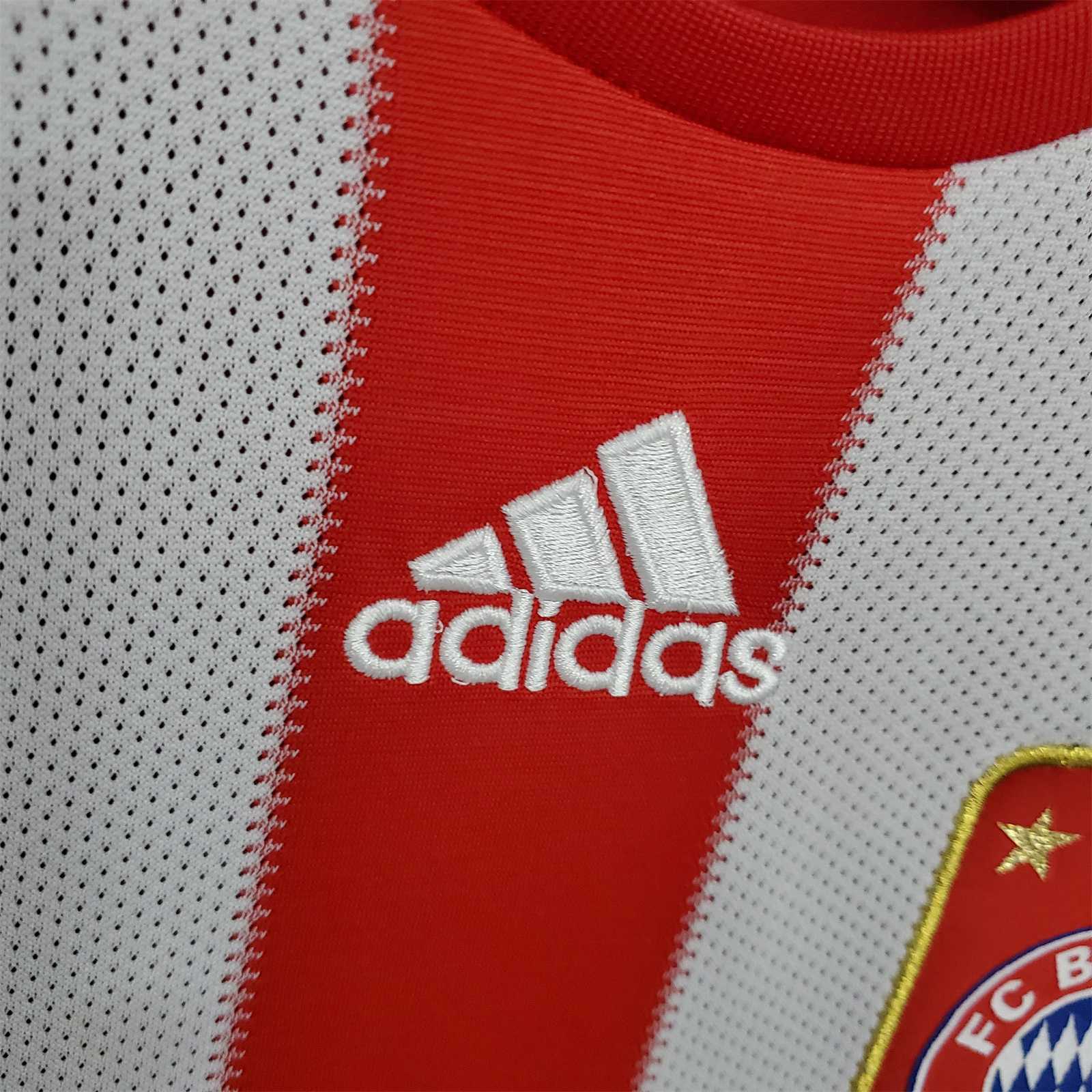 Bayern 10/11 Home Shirt